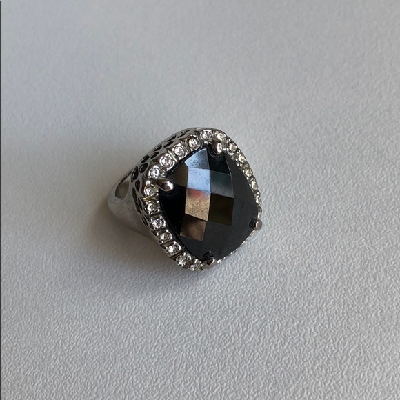 Ring - Picture 2 of 4